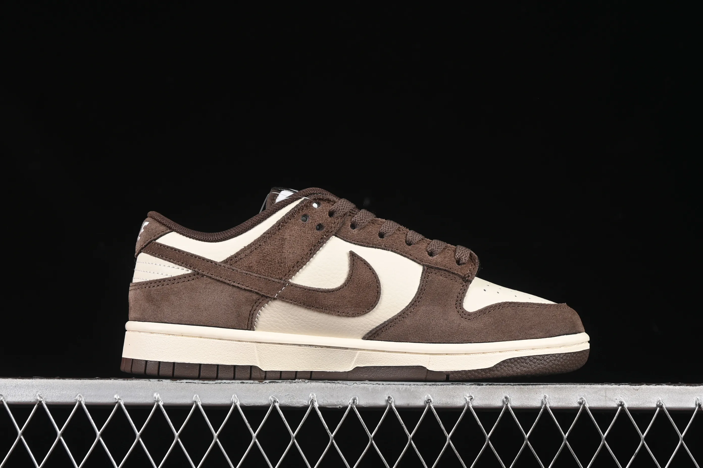All categories Nk SB Dunk series Nk SB Dunk Low low-top sneakers Nk SB Dunk Low white mocha SB low-top casual sneakers FQ8249-104